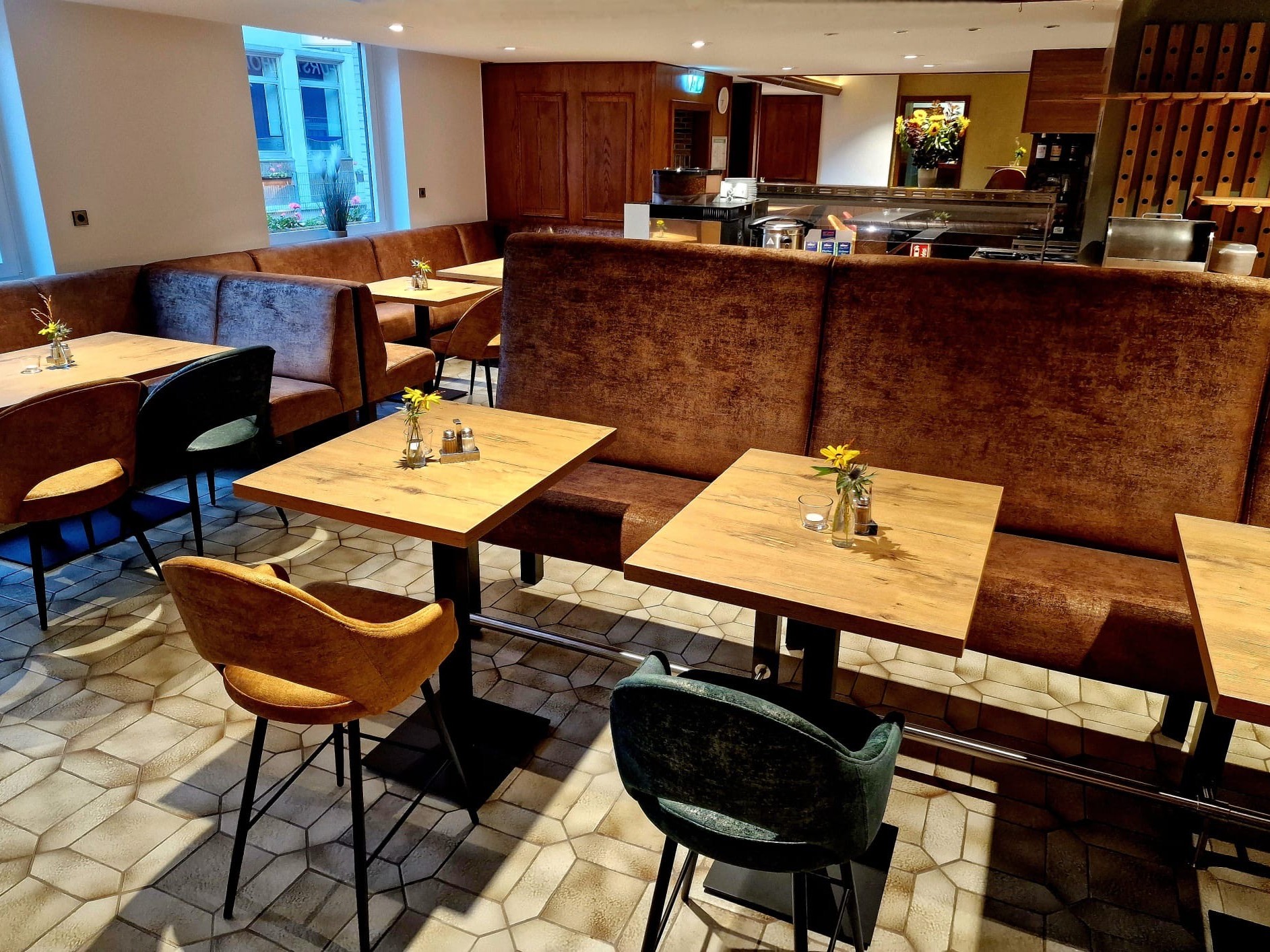 Restaurant 2er Tische 4×3 Format